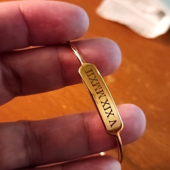 stella & dot gold tone bangle - Picture 9 of 11